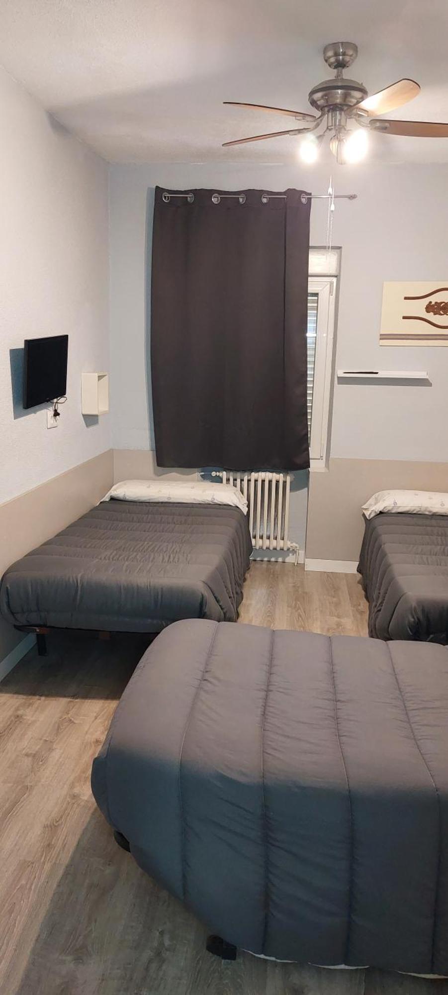 Hostal Rosales Aranda de Duero Exteriör bild