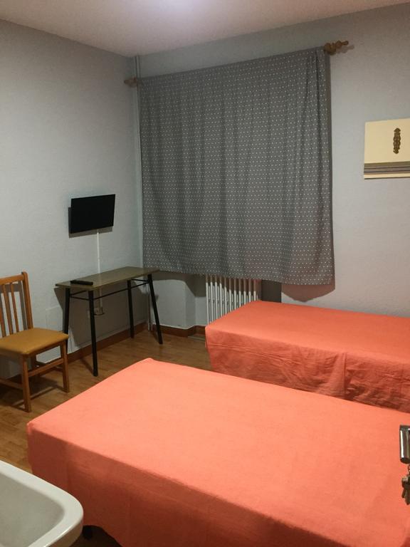 Hostal Rosales Aranda de Duero Exteriör bild