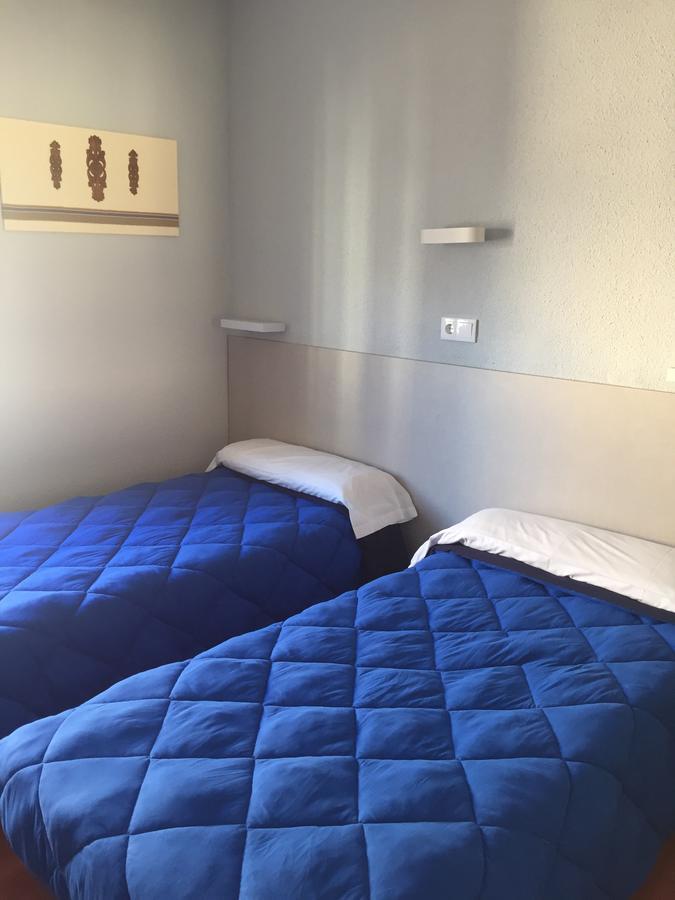 Hostal Rosales Aranda de Duero Exteriör bild